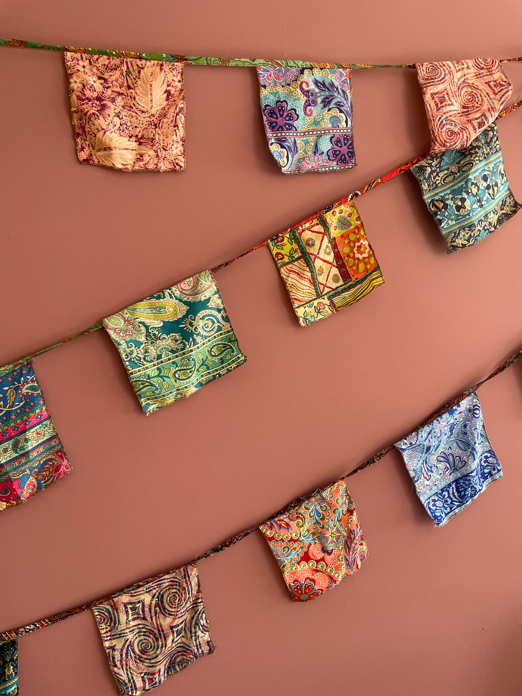 Sari garlands / Multi colored