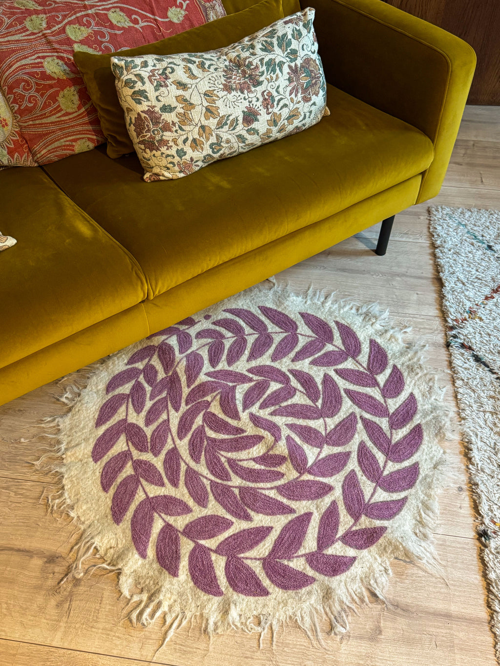 Woolen rug - lilac