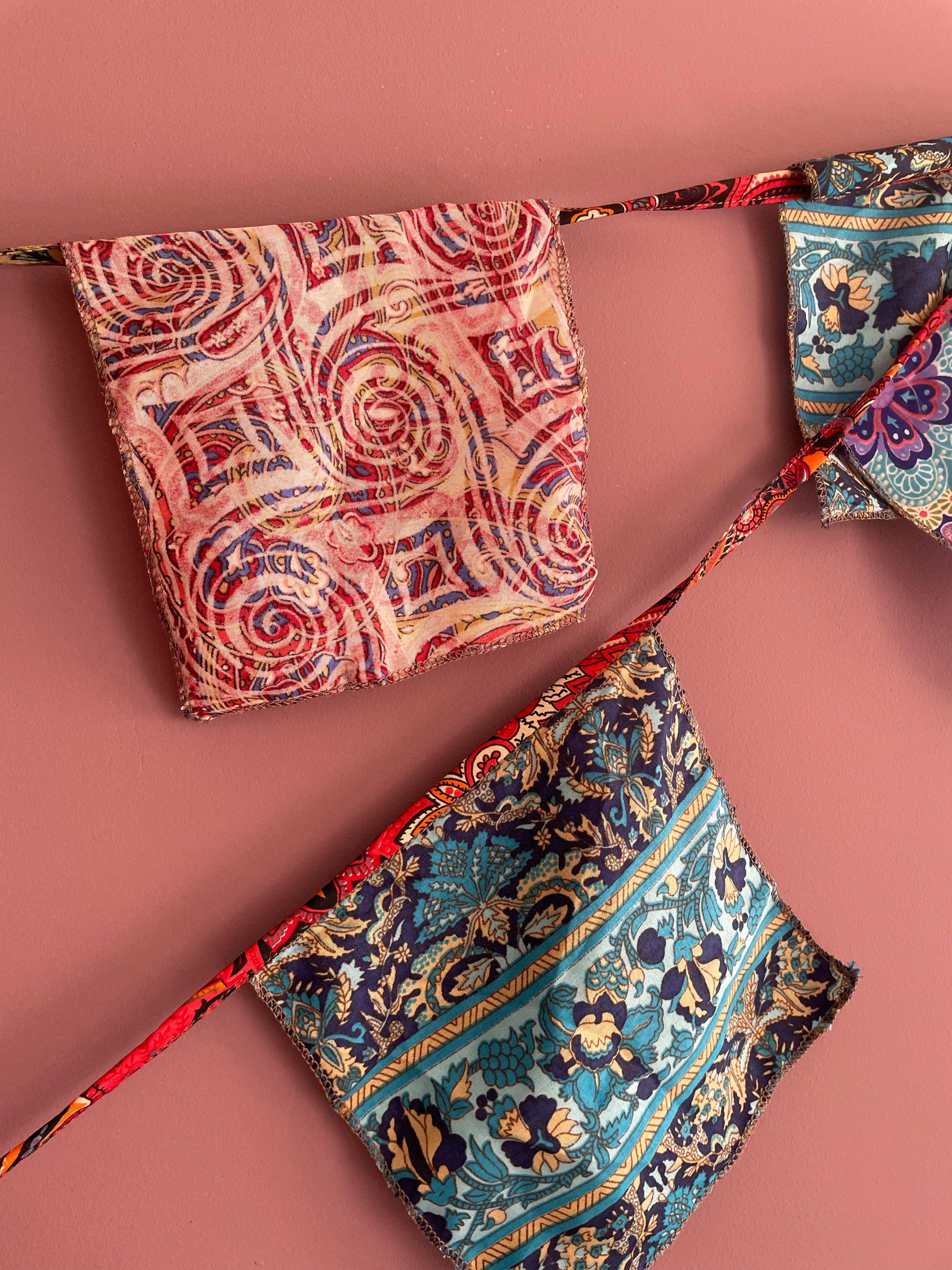 Sari garlands / Multi colored