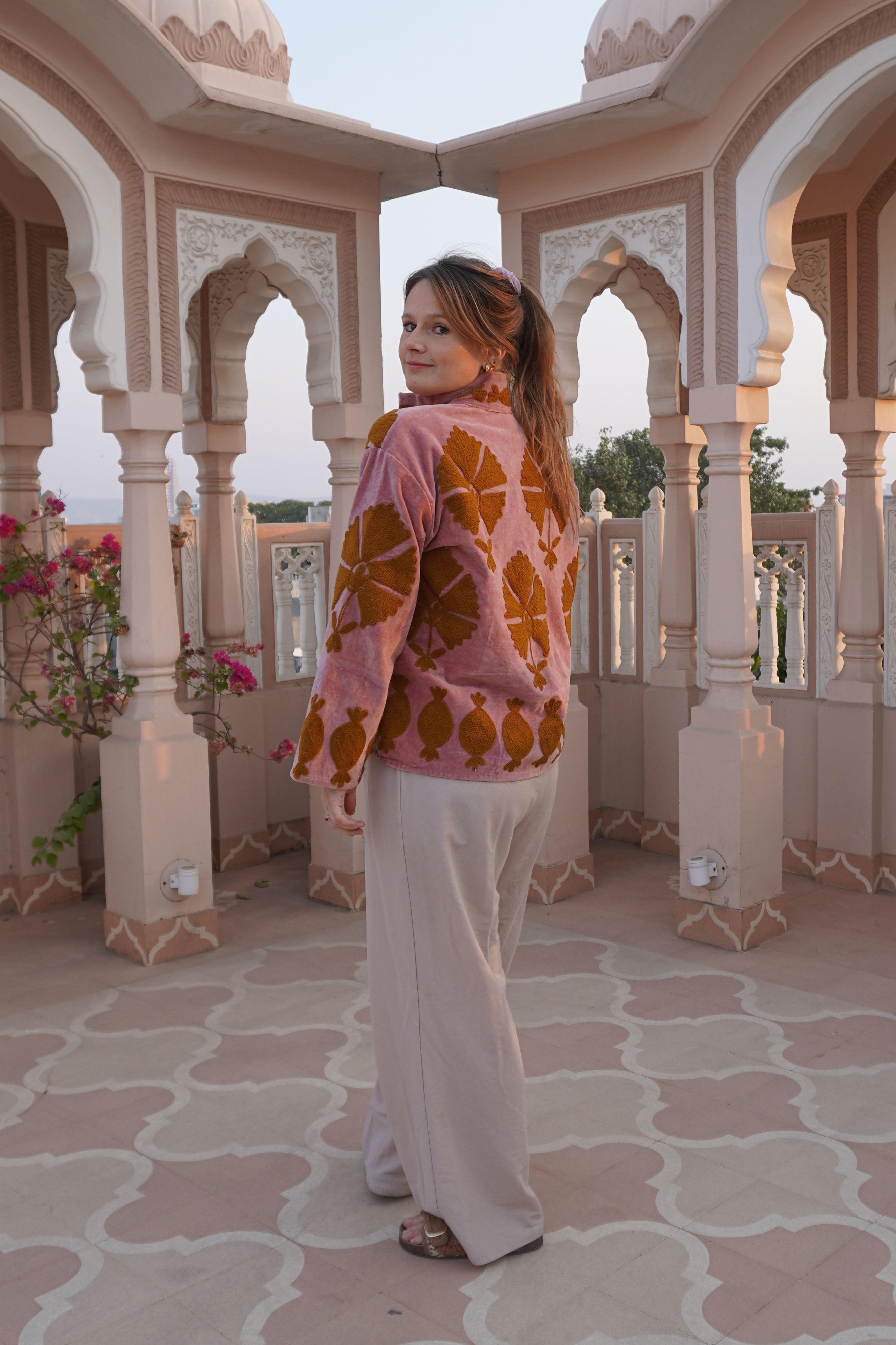 Suzani velvet short coat - Pink Ochre
