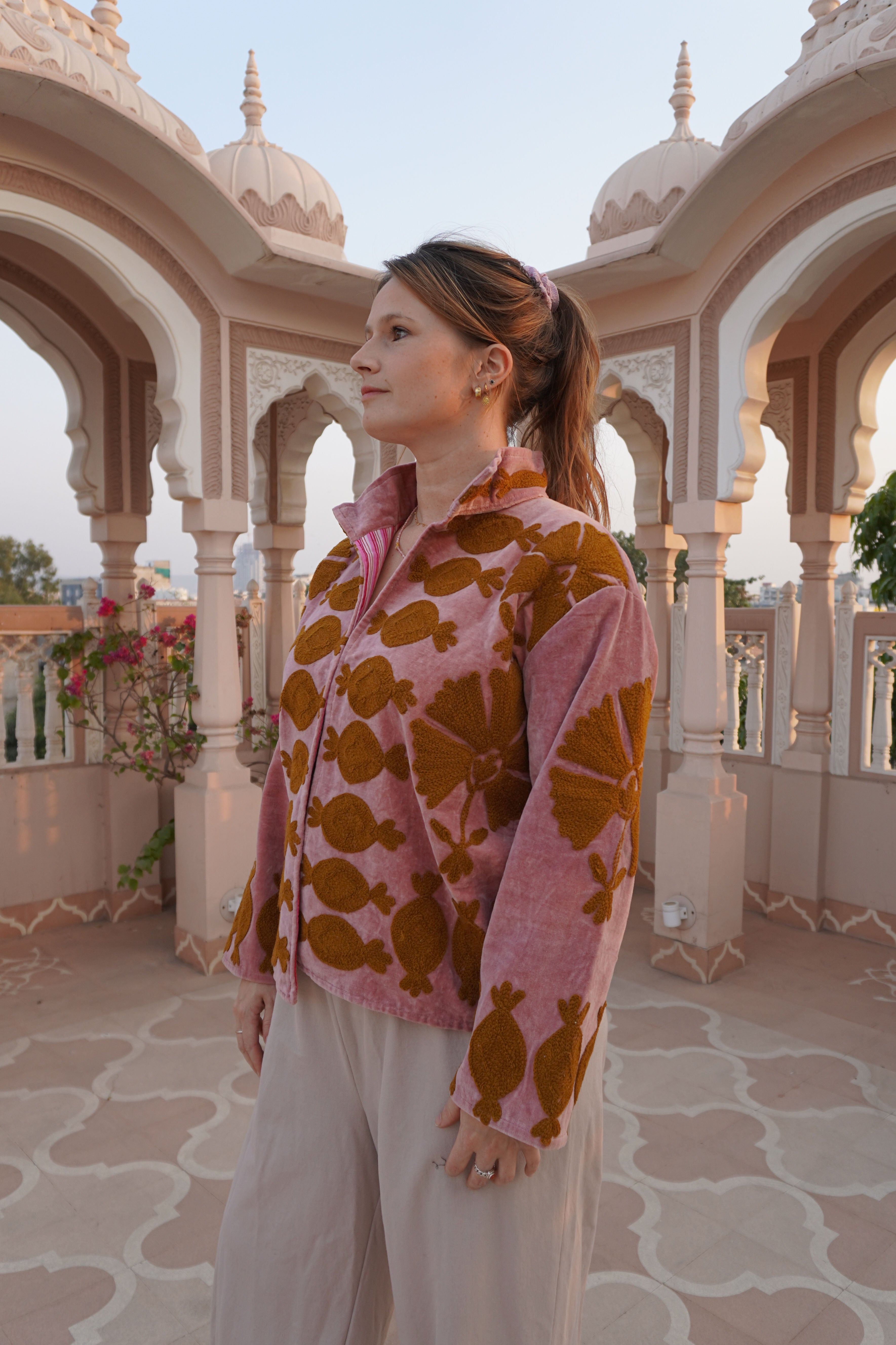 Suzani velvet short coat - Pink Ochre