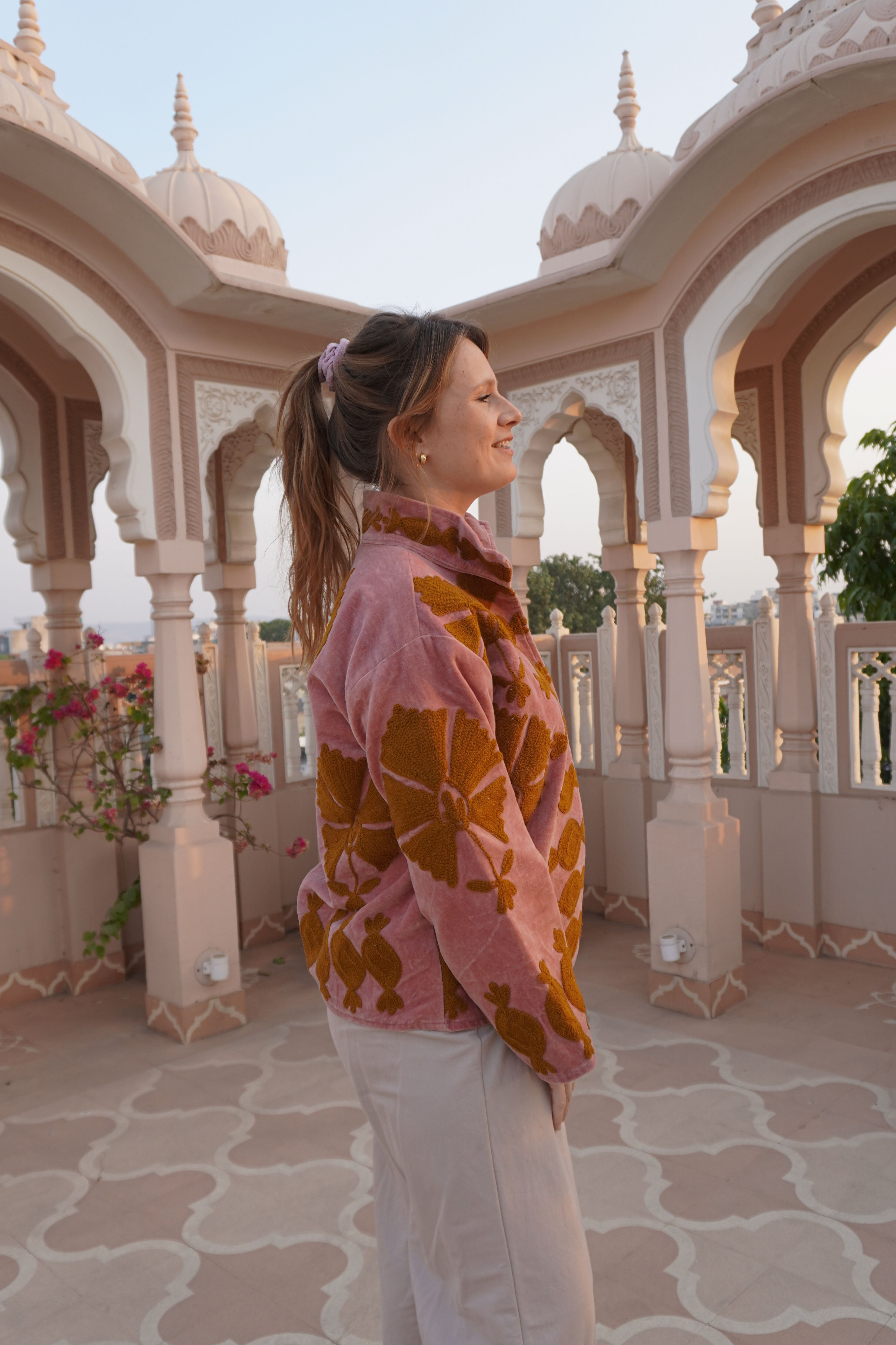 Suzani velvet short coat - Pink Ochre