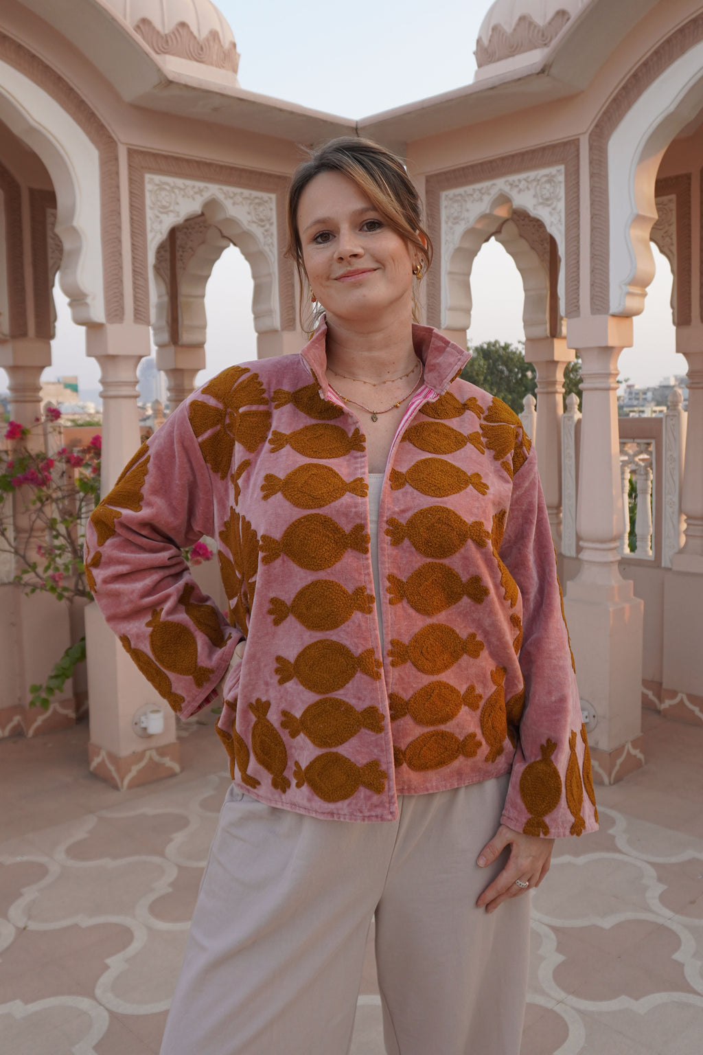 Suzani velvet short coat - Pink Ochre