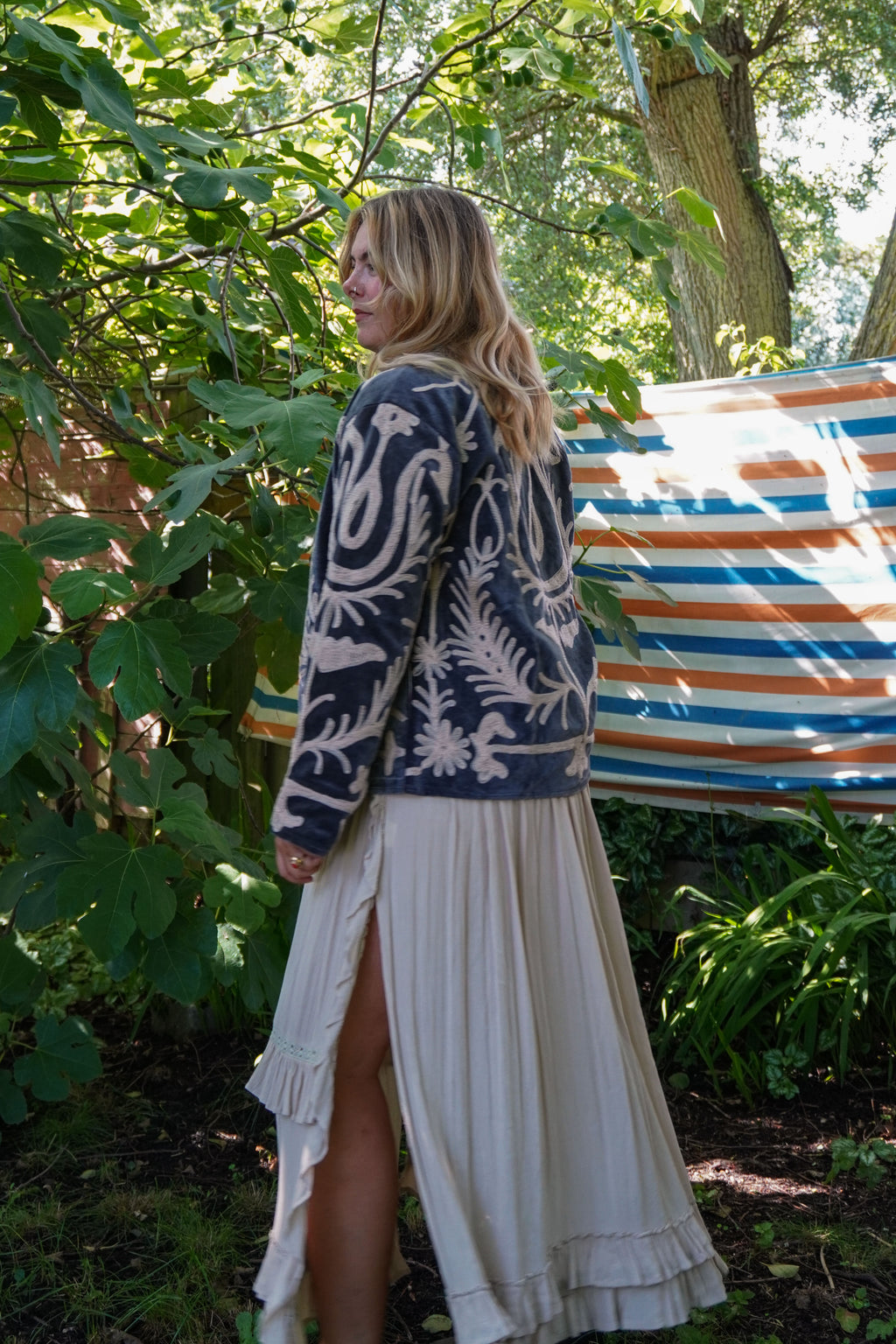 Suzani velvet short coat - Night Blue Floral