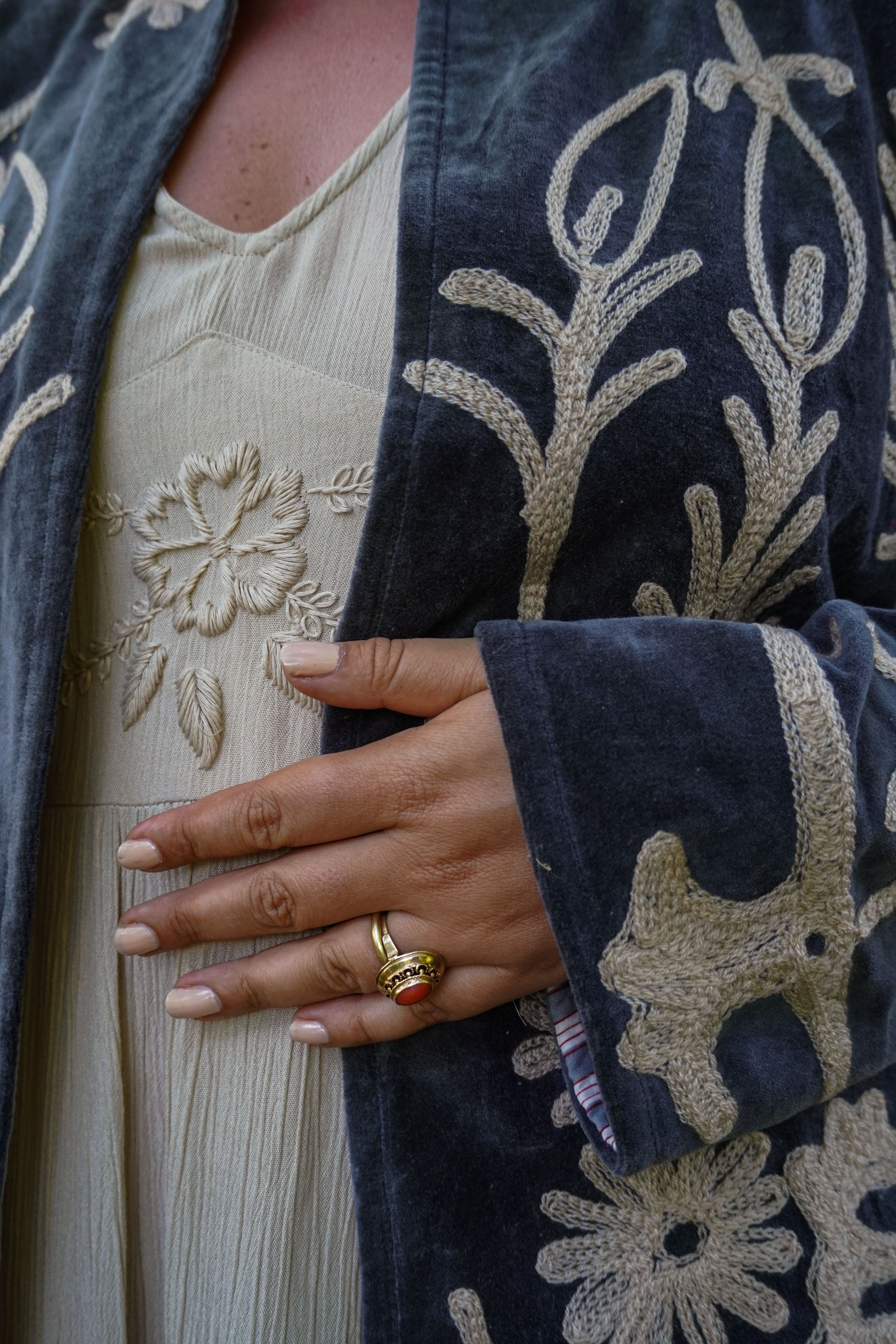 Suzani velvet short coat - Night Blue Floral