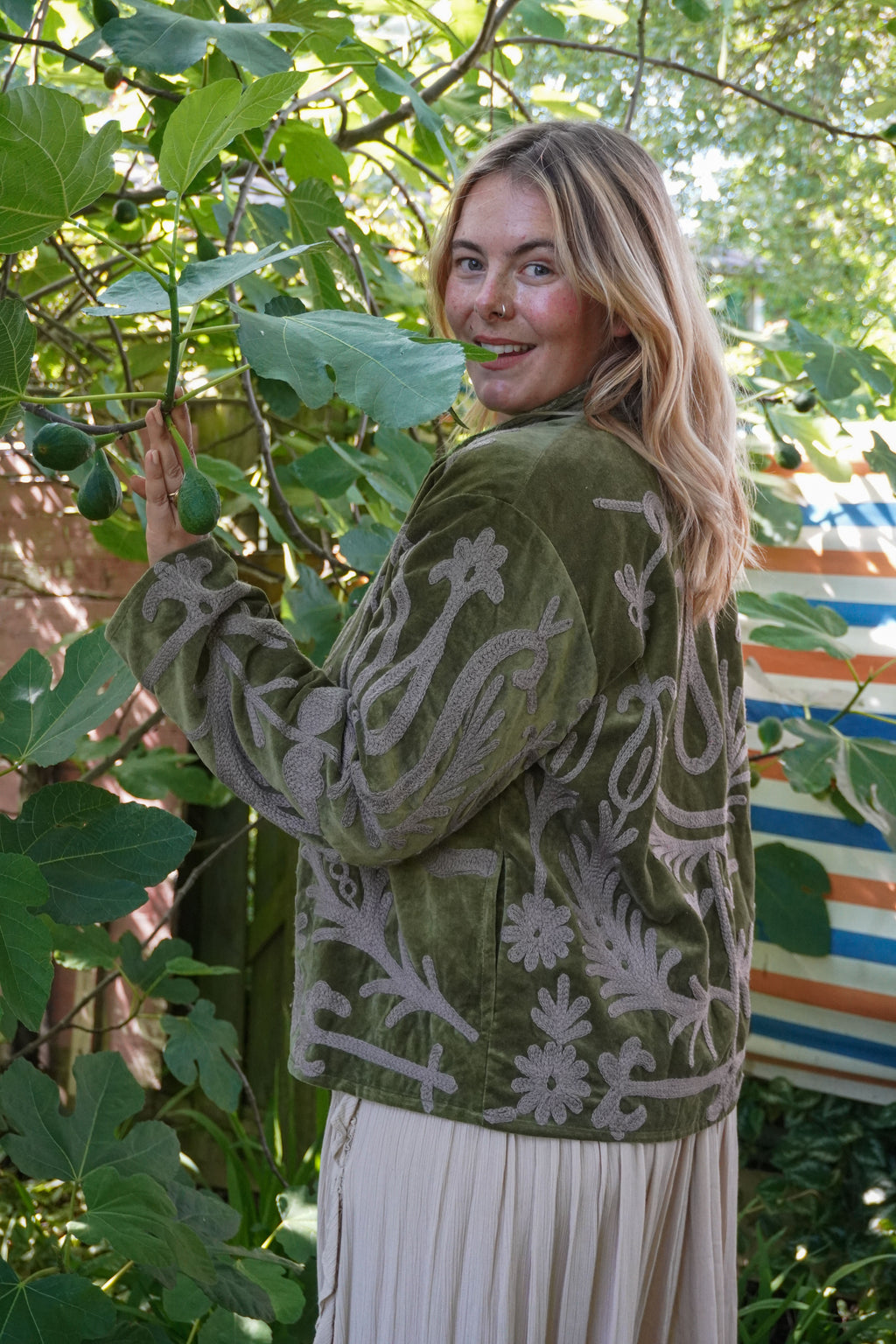 Suzani velvet short coat - Forest Green Floral
