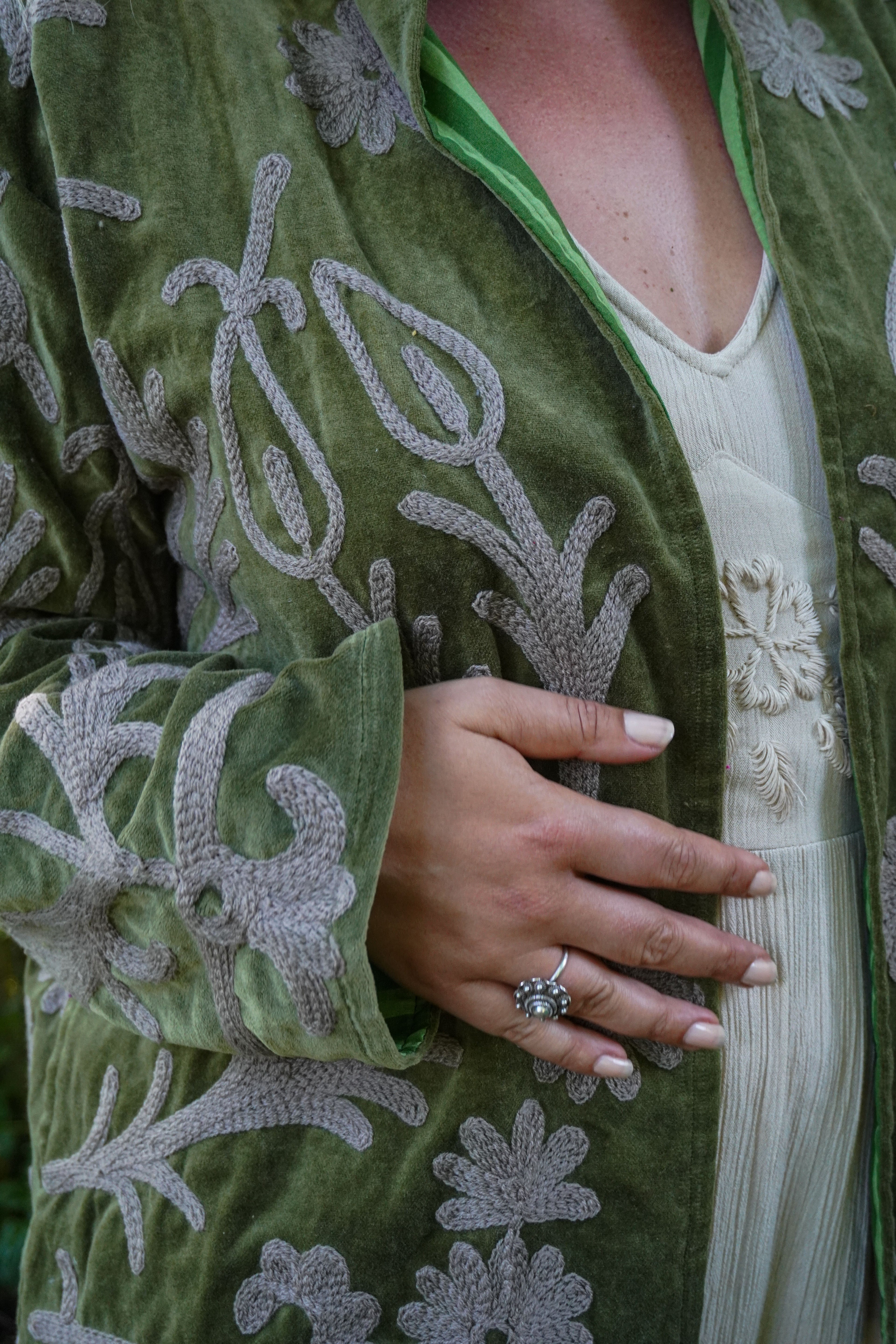 Suzani velvet short coat - Forest Green Floral