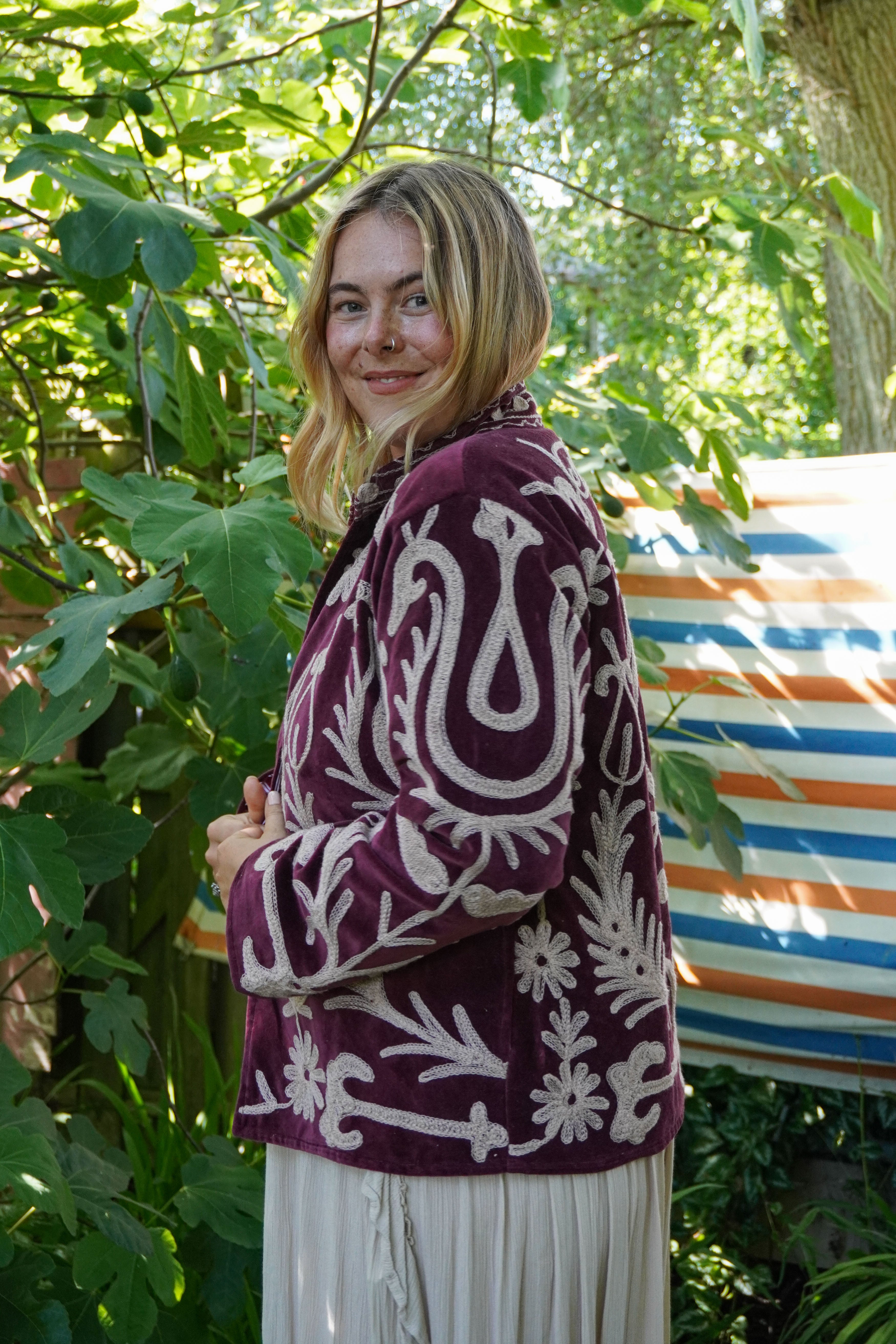 Suzani velvet short coat - Burgundy Floral