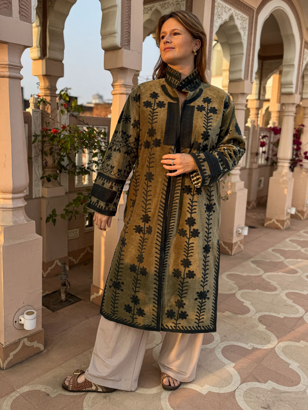 Suzani velvet long coat - Red