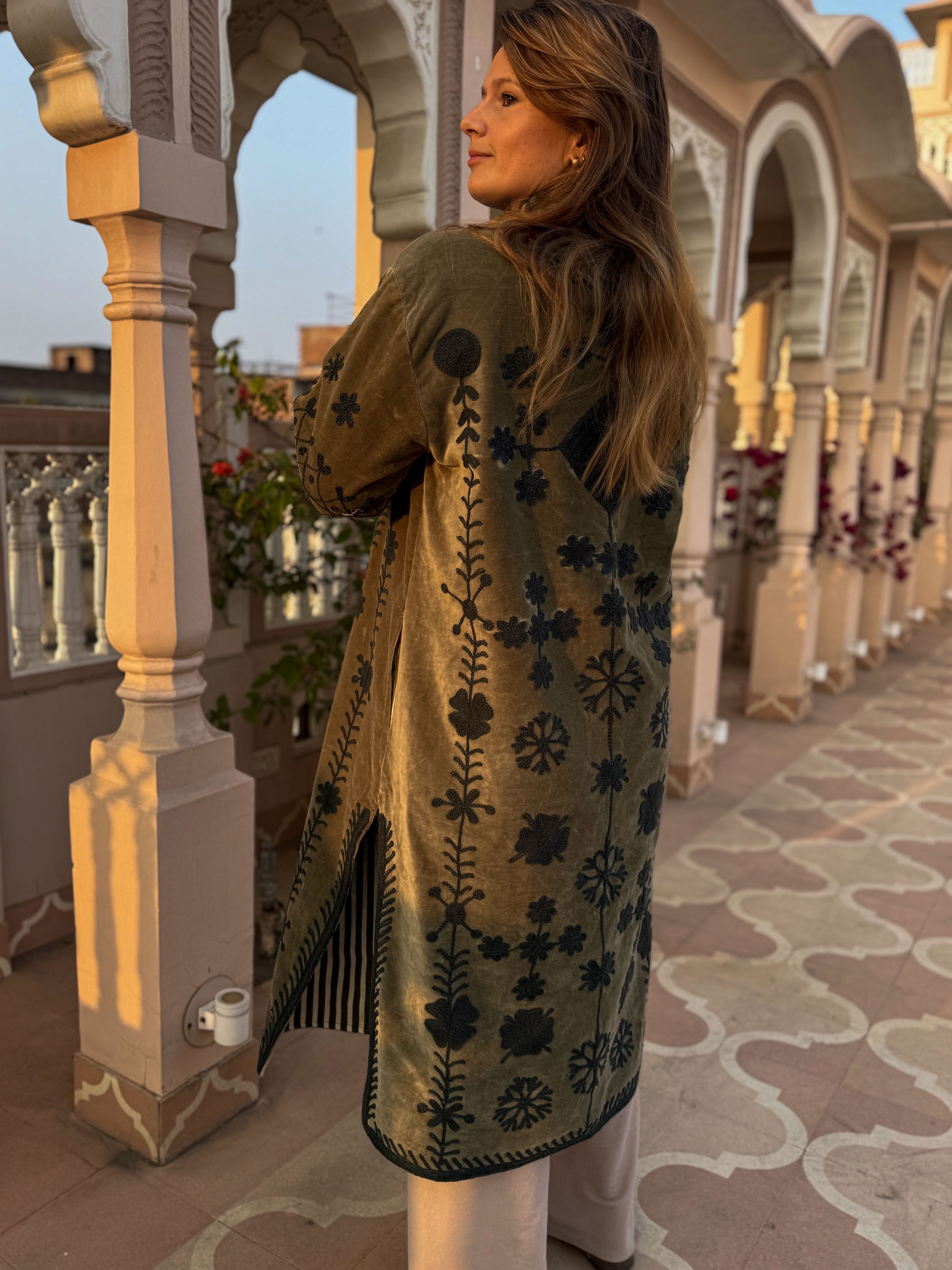 Suzani velvet long coat - Red