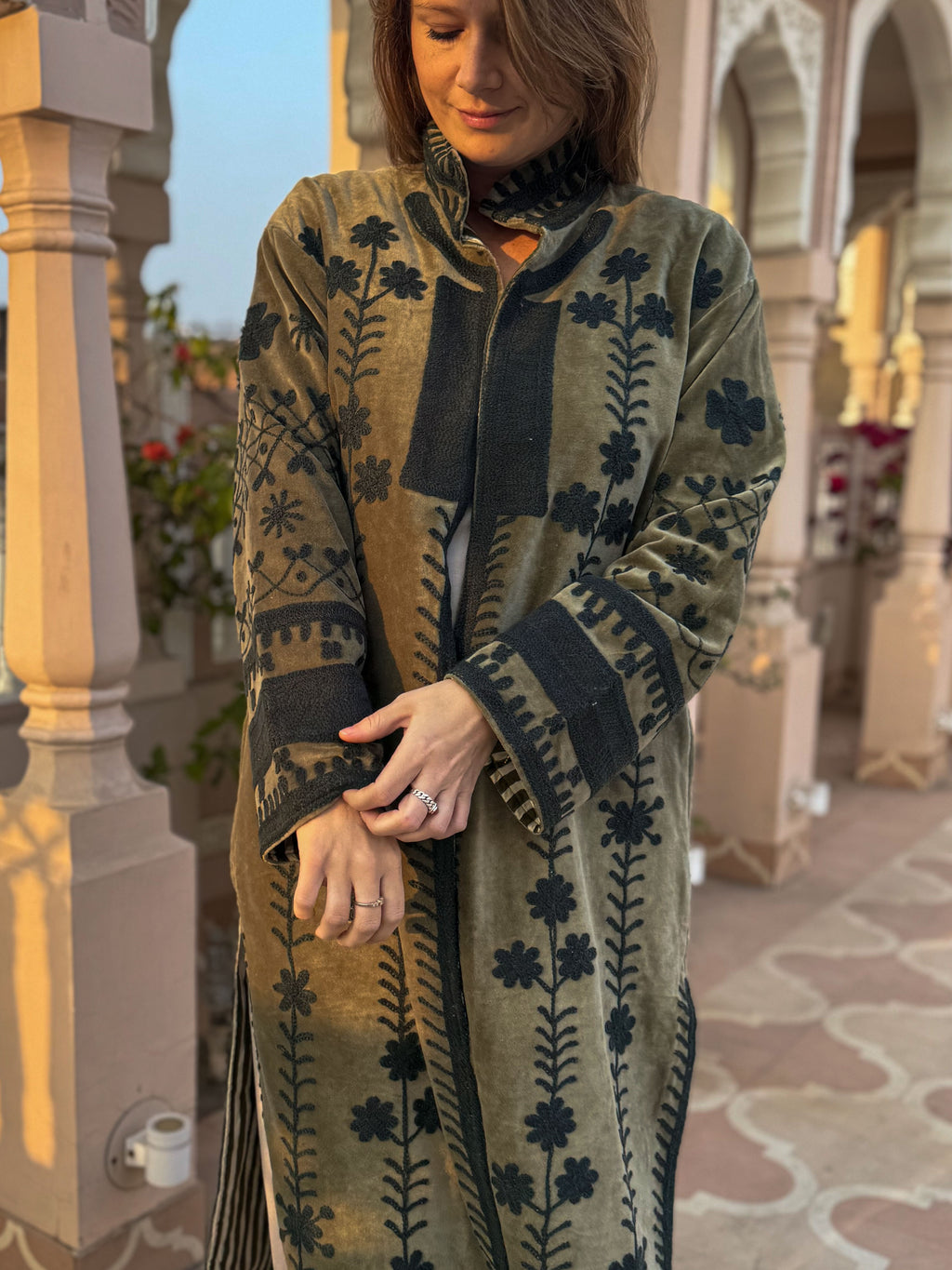 Suzani velvet long coat - Red