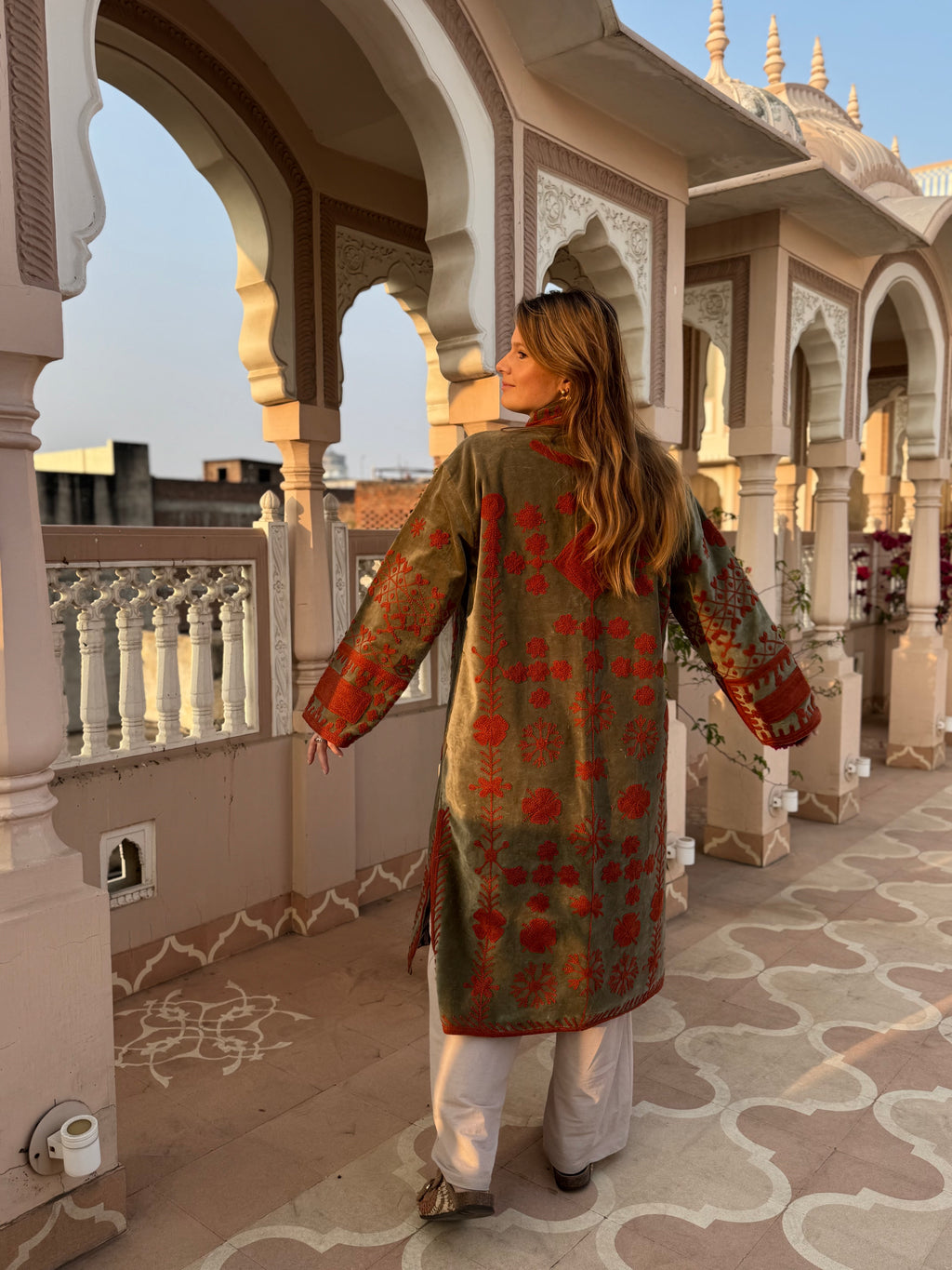Suzani velvet long coat - Red