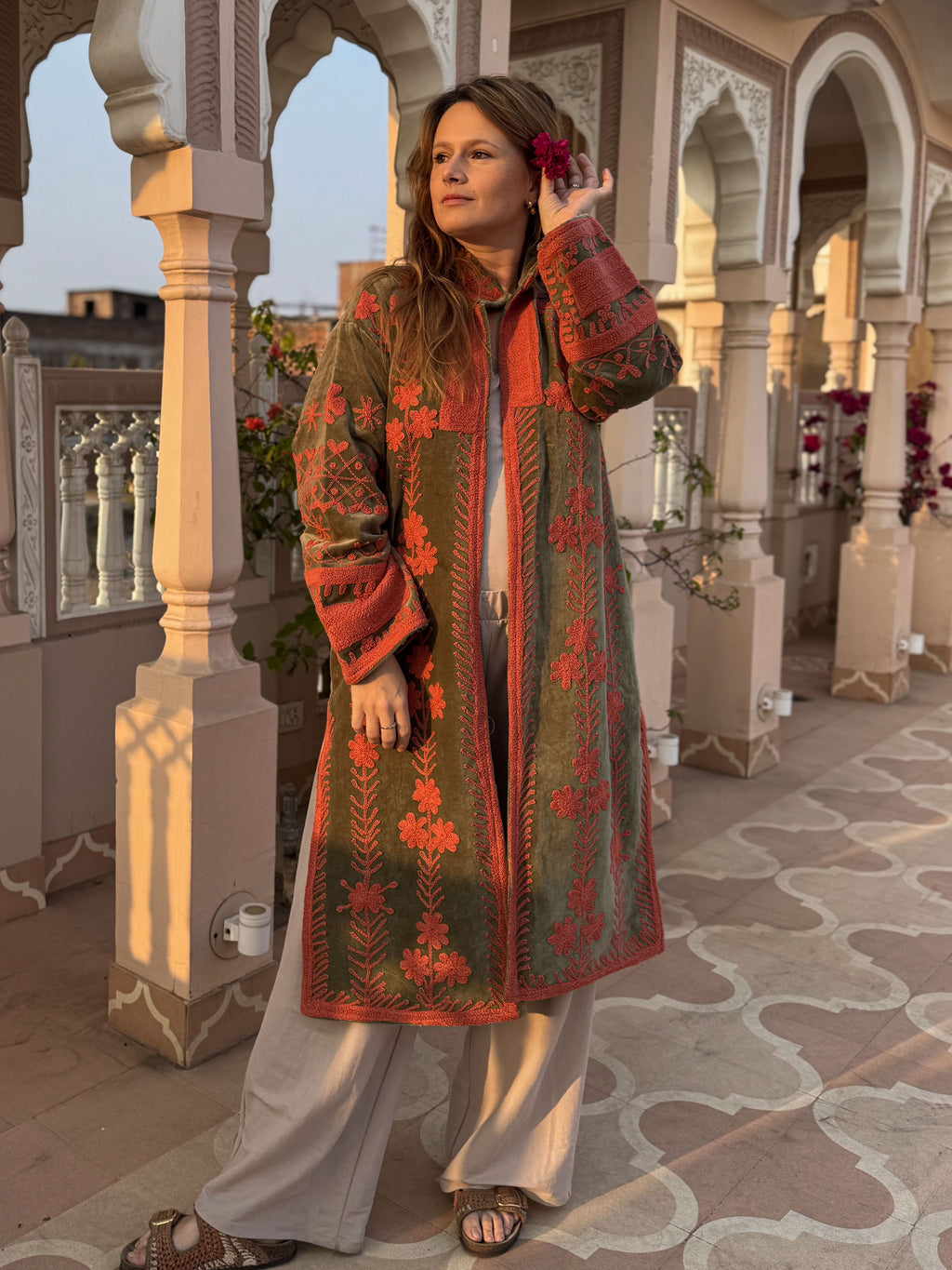 Suzani velvet long coat - Olive/pink