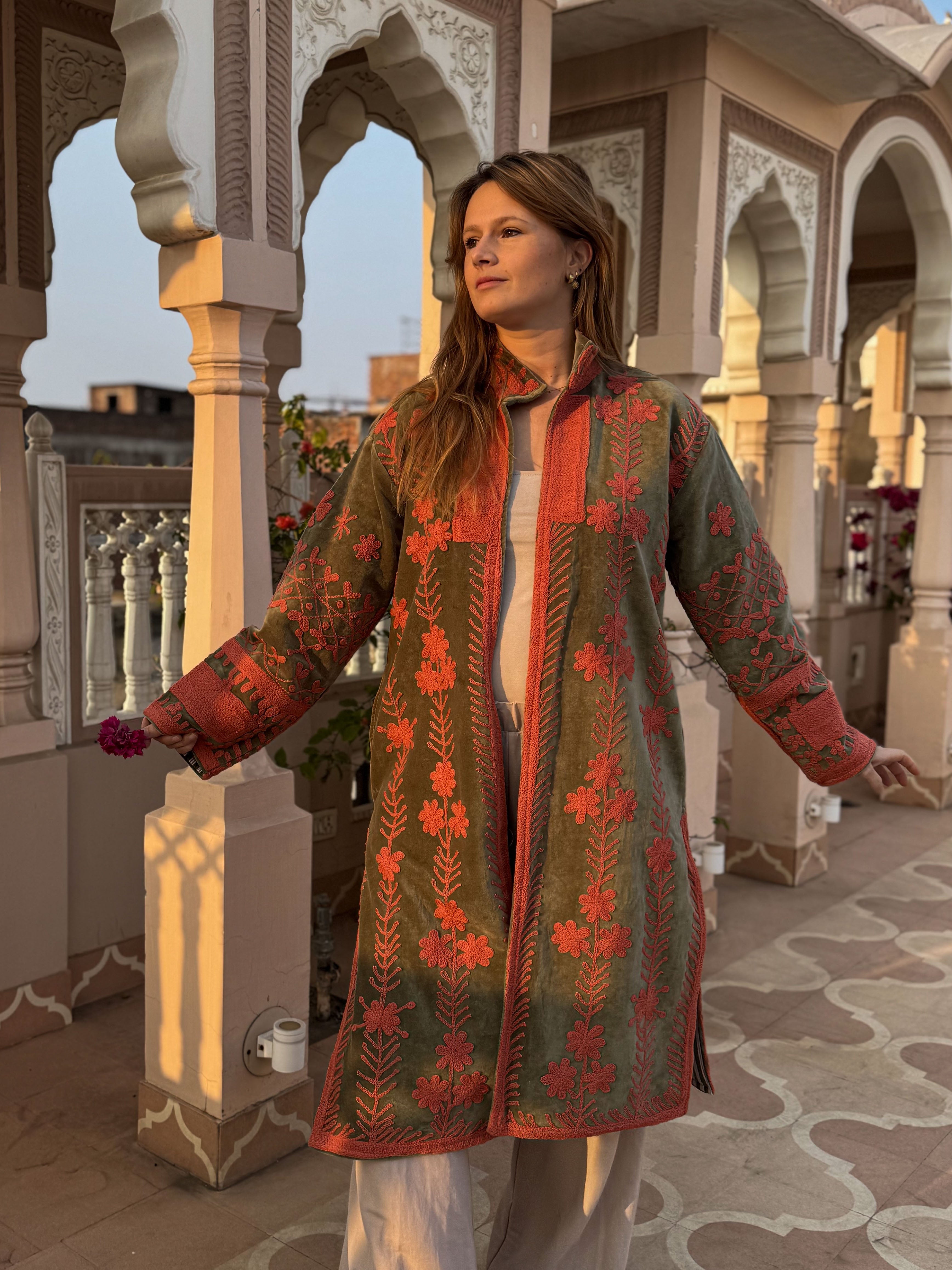 Suzani velvet long coat - Olive/pink