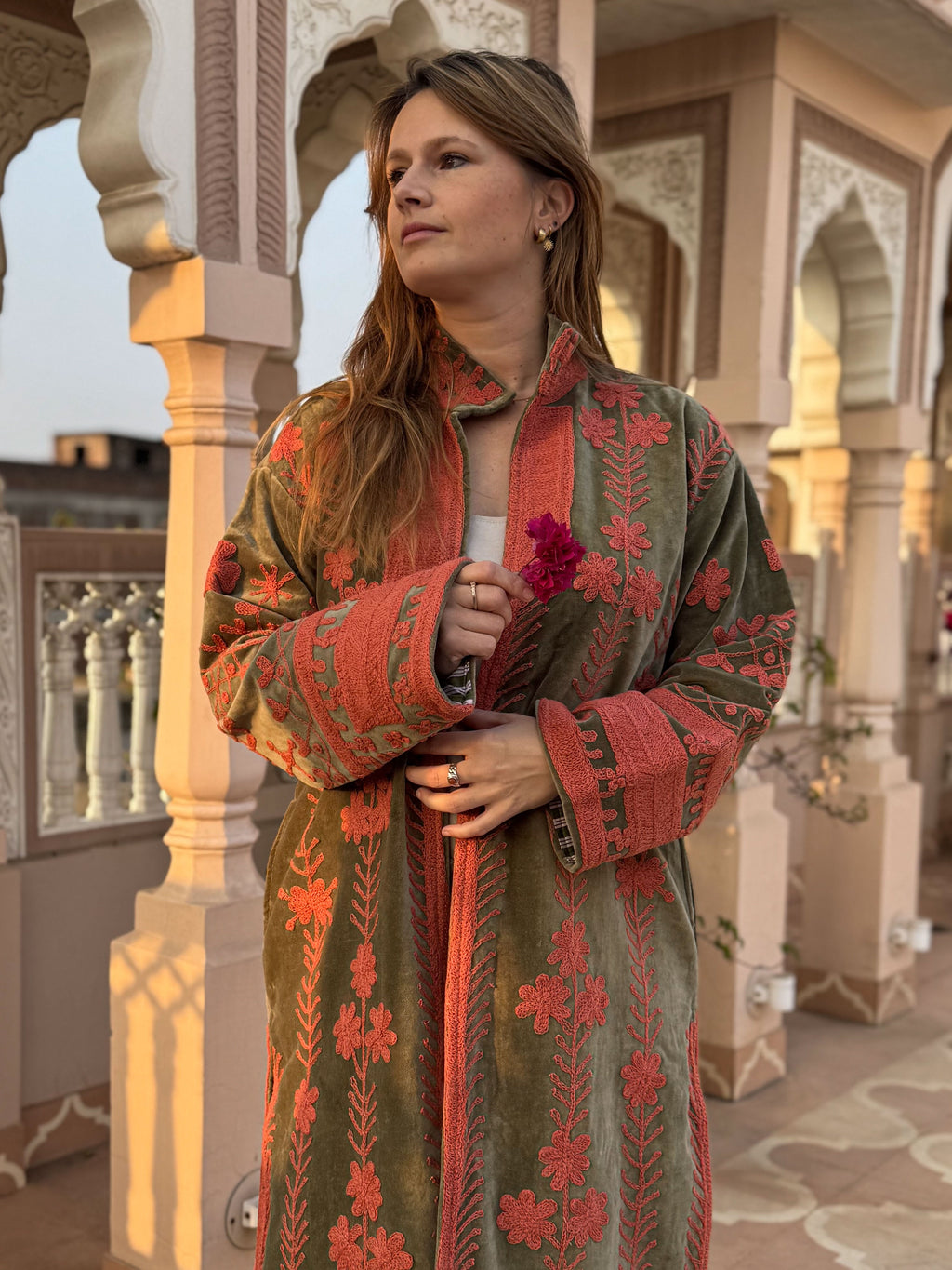 Suzani velvet long coat - Olive/pink