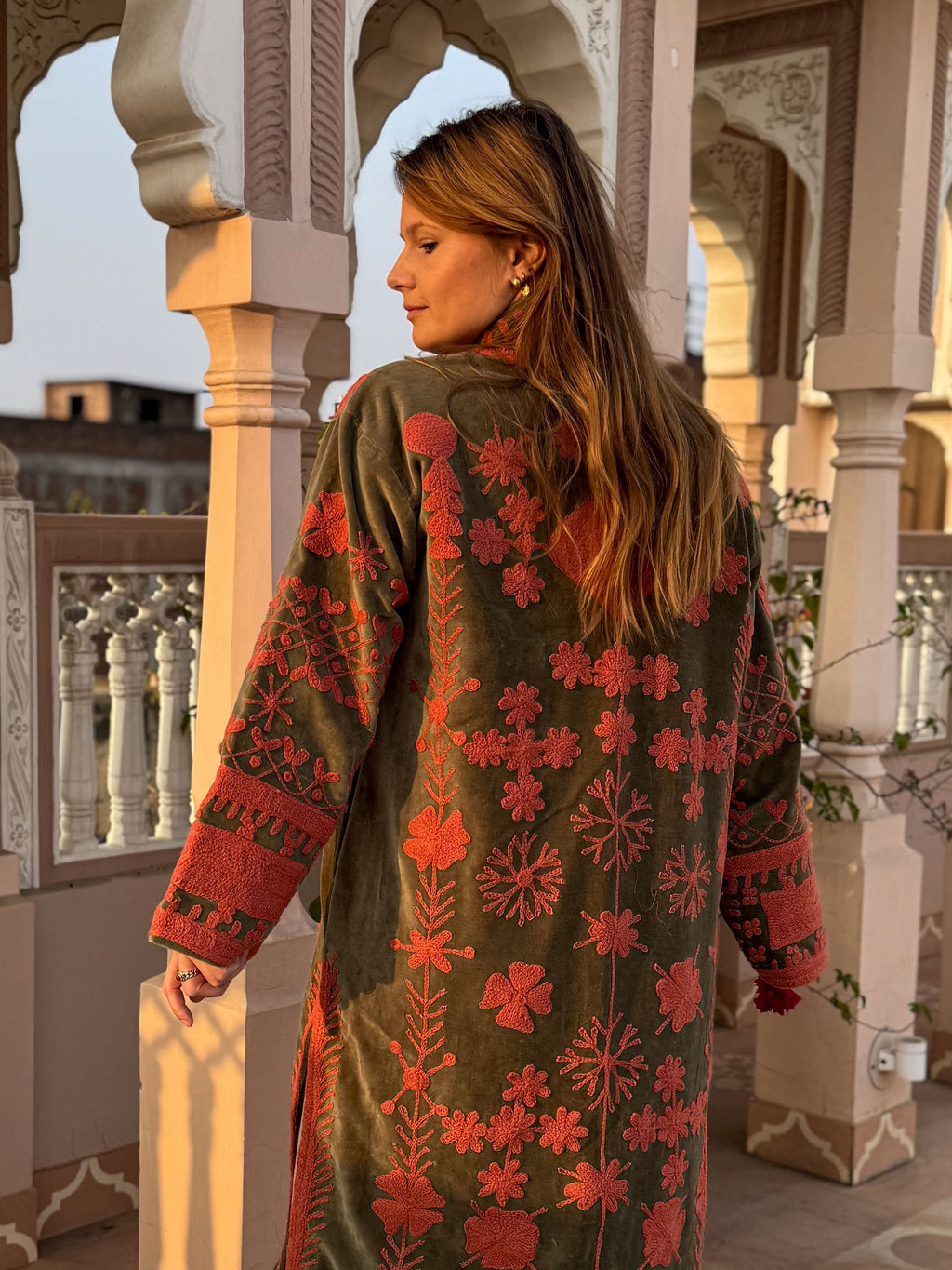 Suzani velvet long coat - Olive/pink
