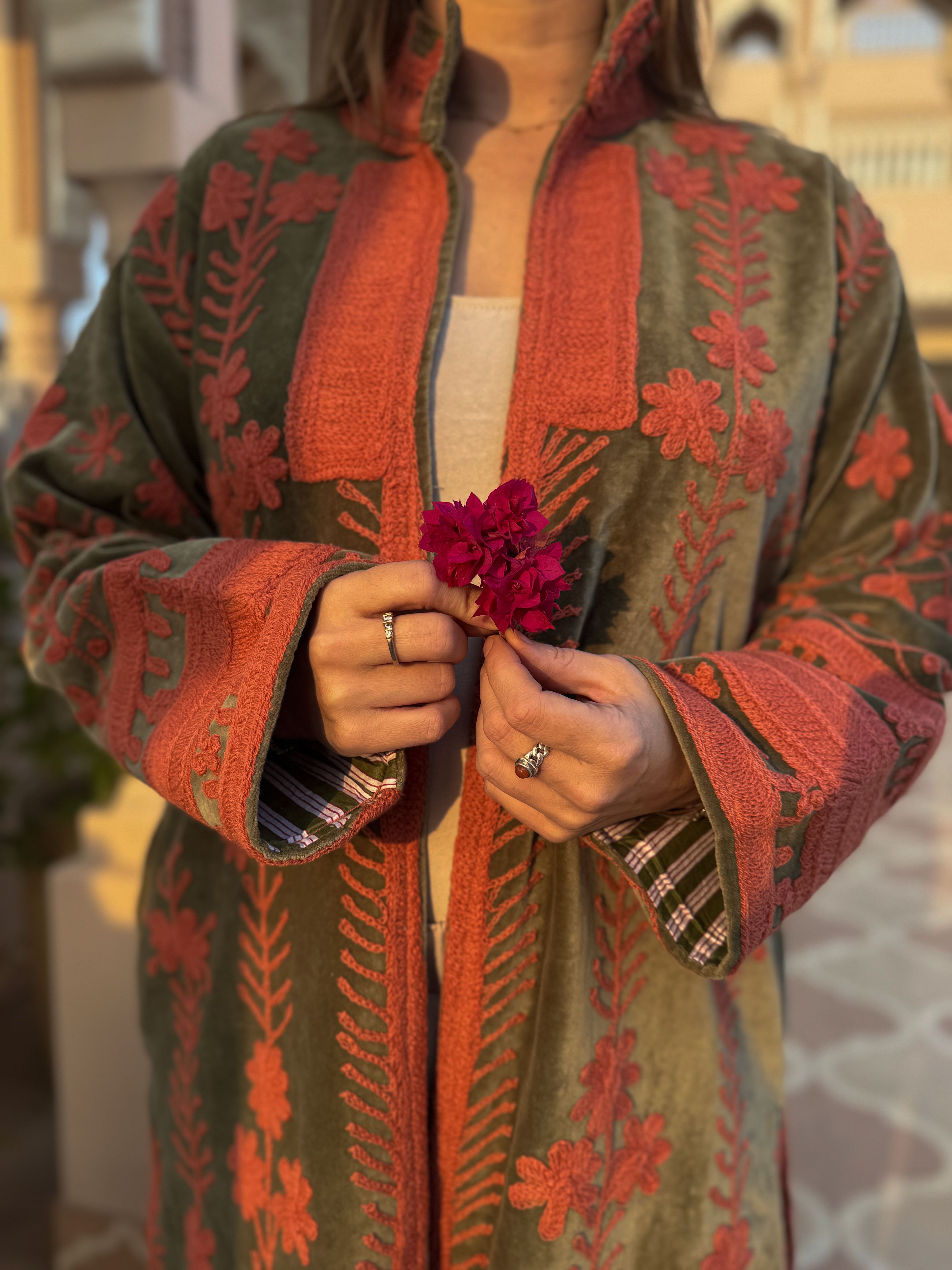 Suzani velvet long coat - Olive/pink