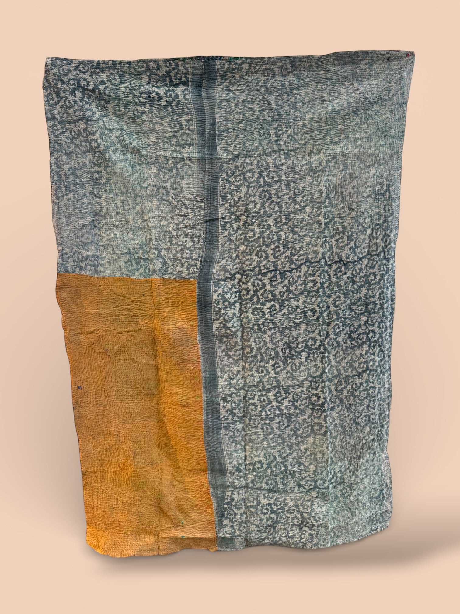 Kantha quilt - Fine stitch 01