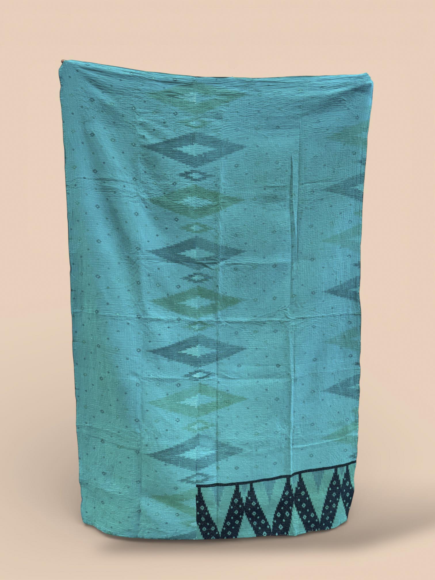 Kantha quilt - Fine stitch 03