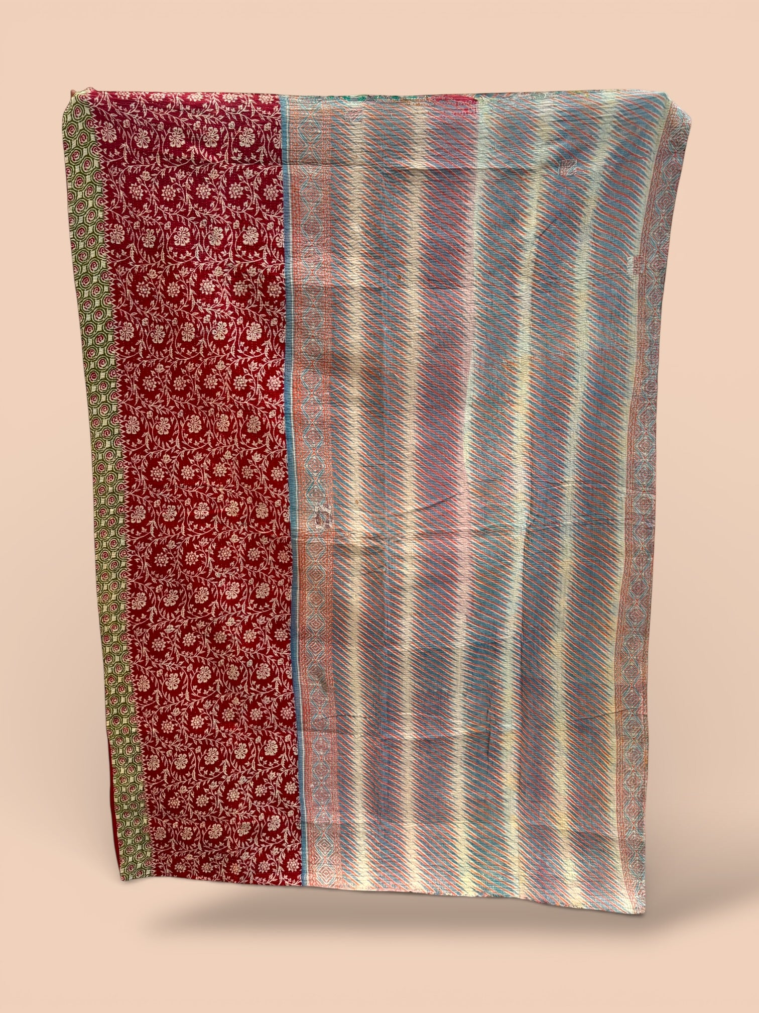 Kantha quilt - Fine stitch 05