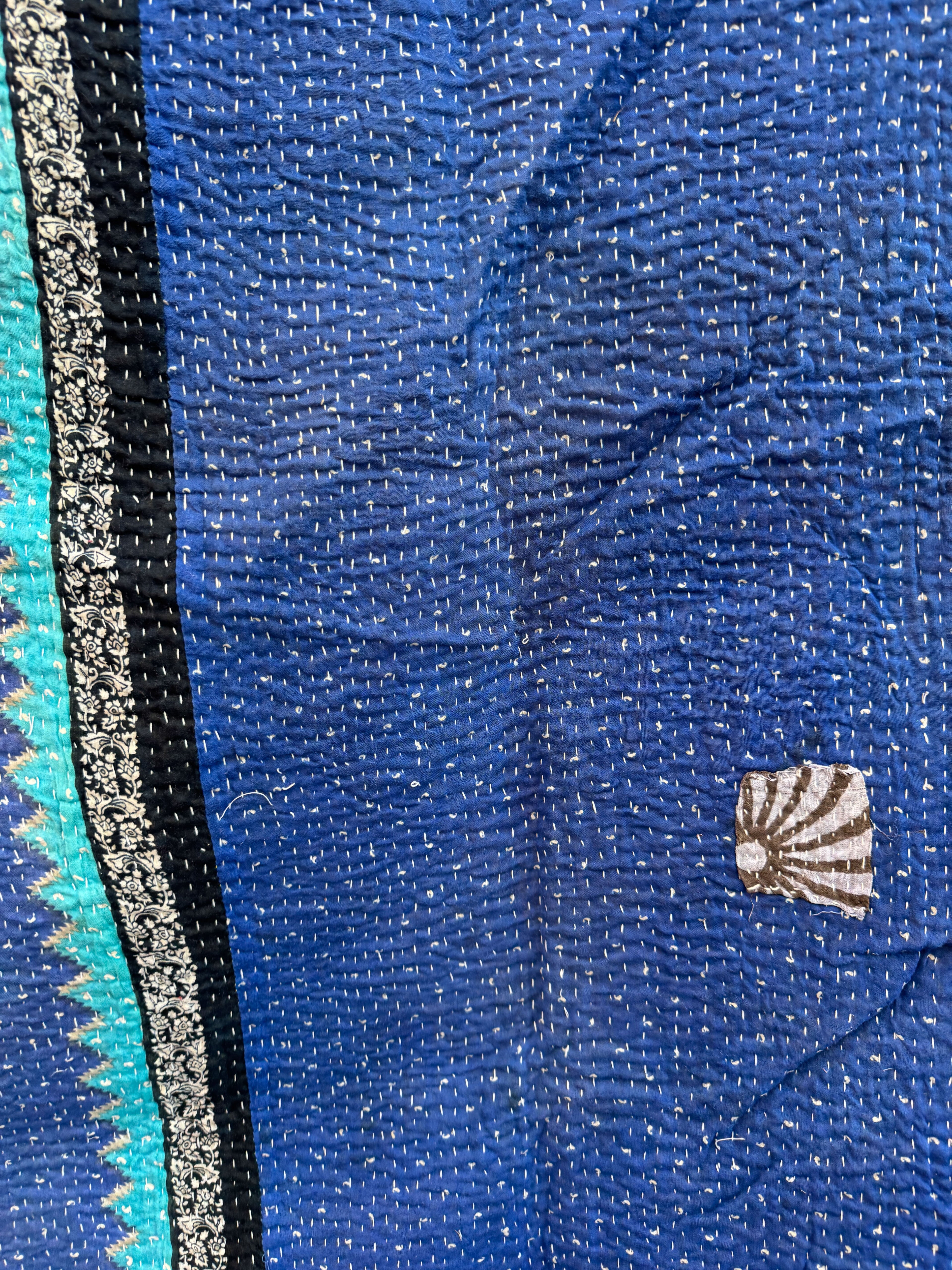 Kantha quilt - Fine stitch 09