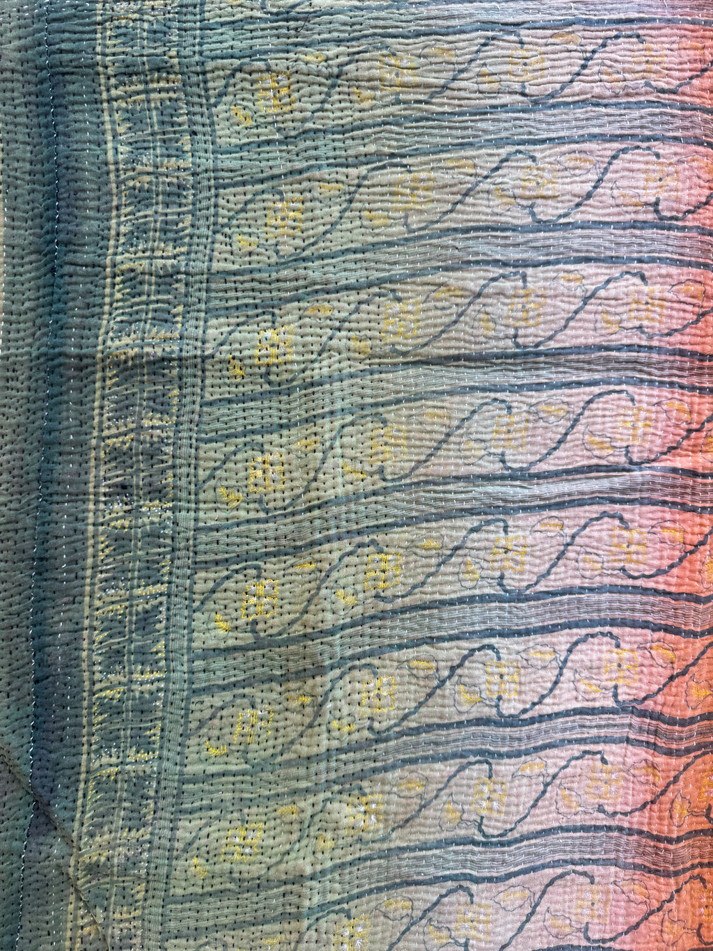 Kantha quilt - Fine stitch 12