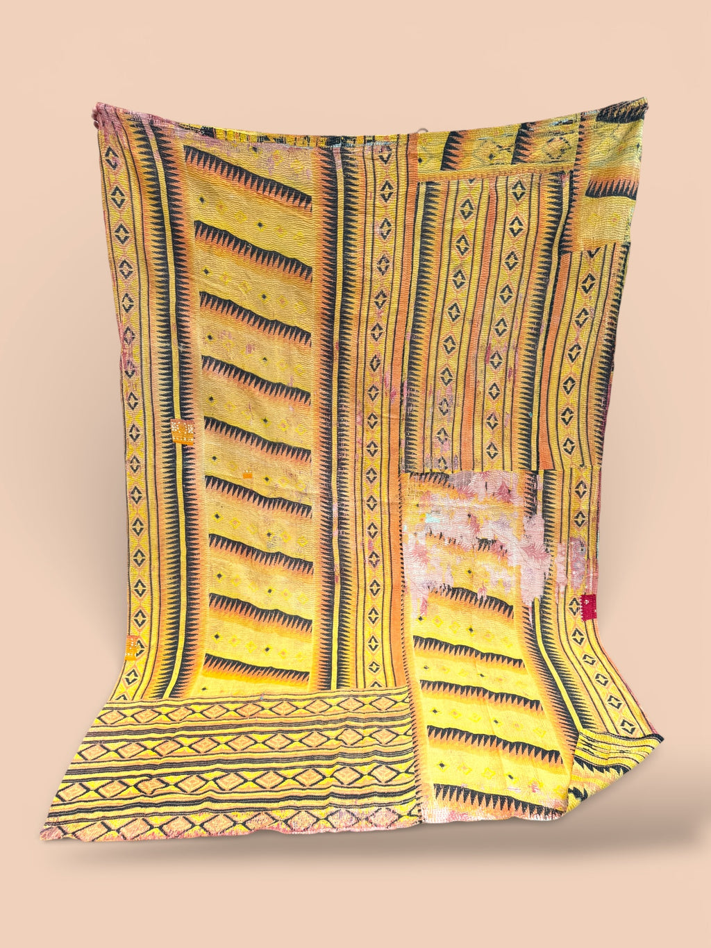 Kantha quilt - Fine stitch 13