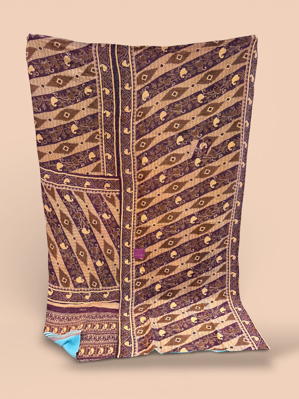 Kantha quilt - Fine stitch 14