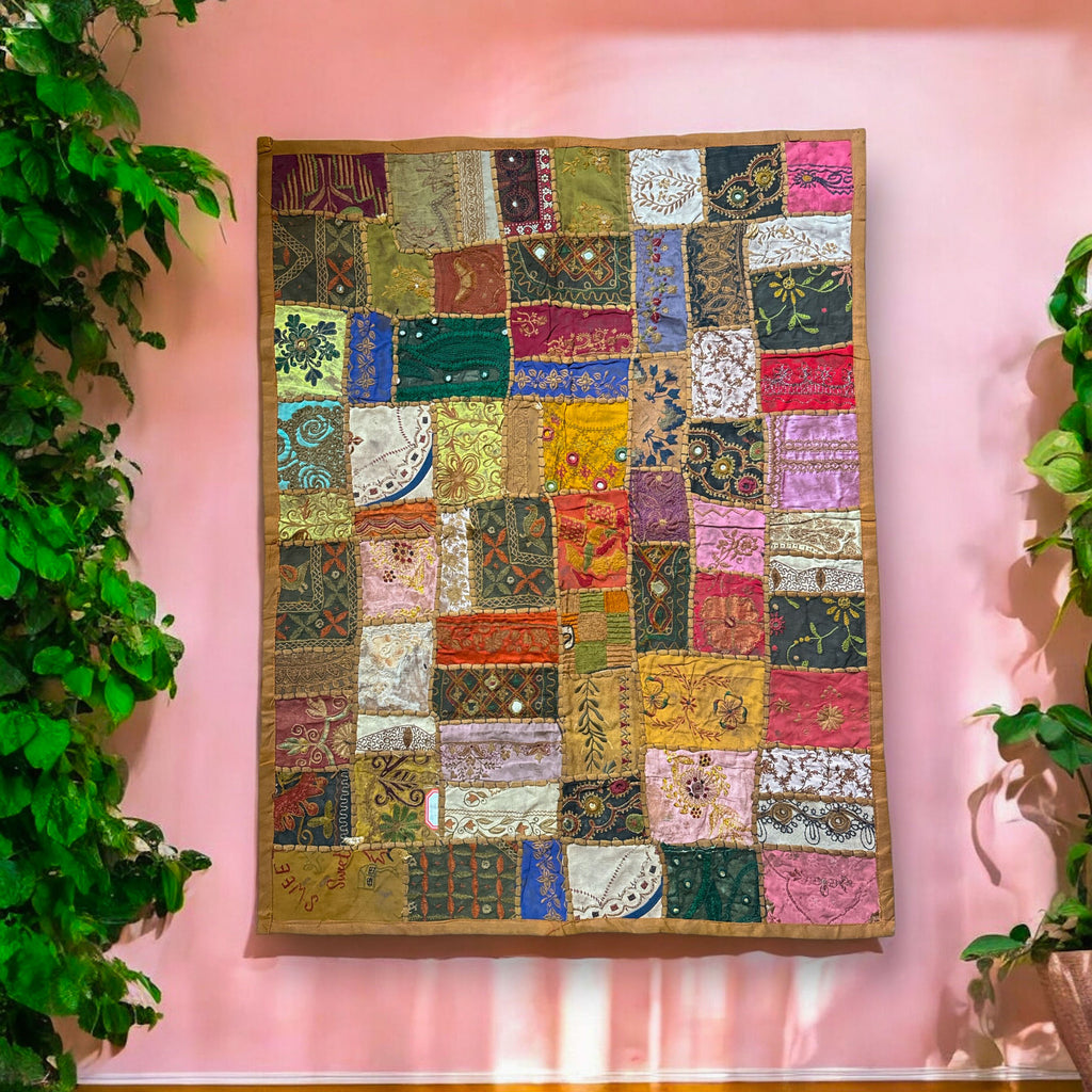 Wallhanging - patchwork gypsy