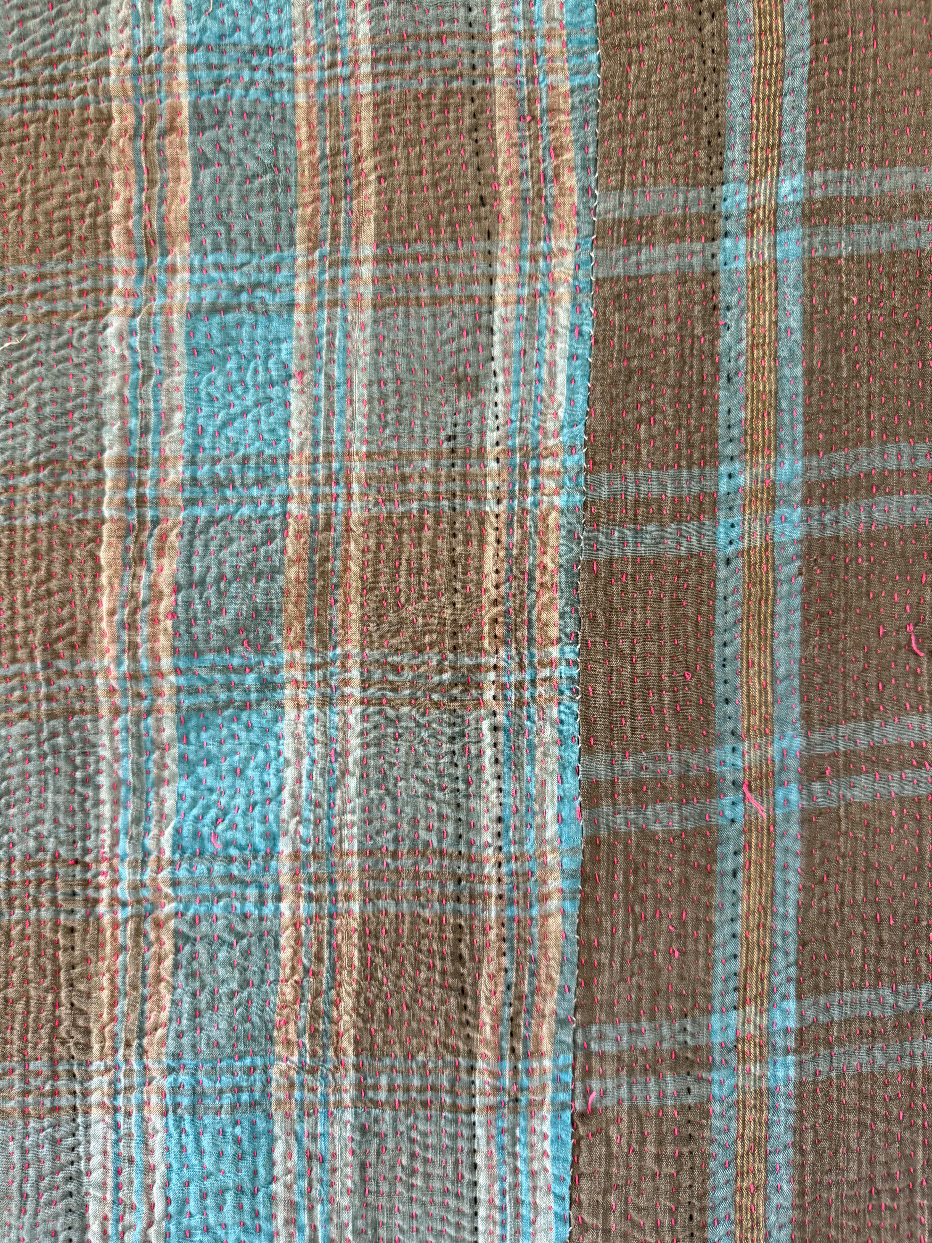 Kantha quilt - Fine stitch 26