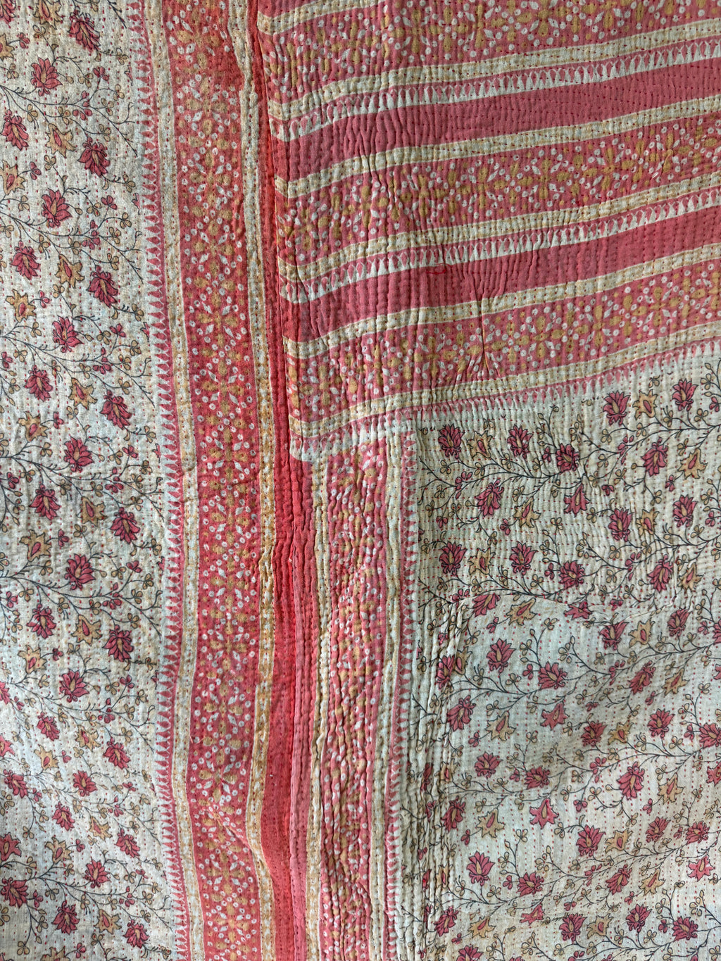 Kantha quilt - Fine stitch 22