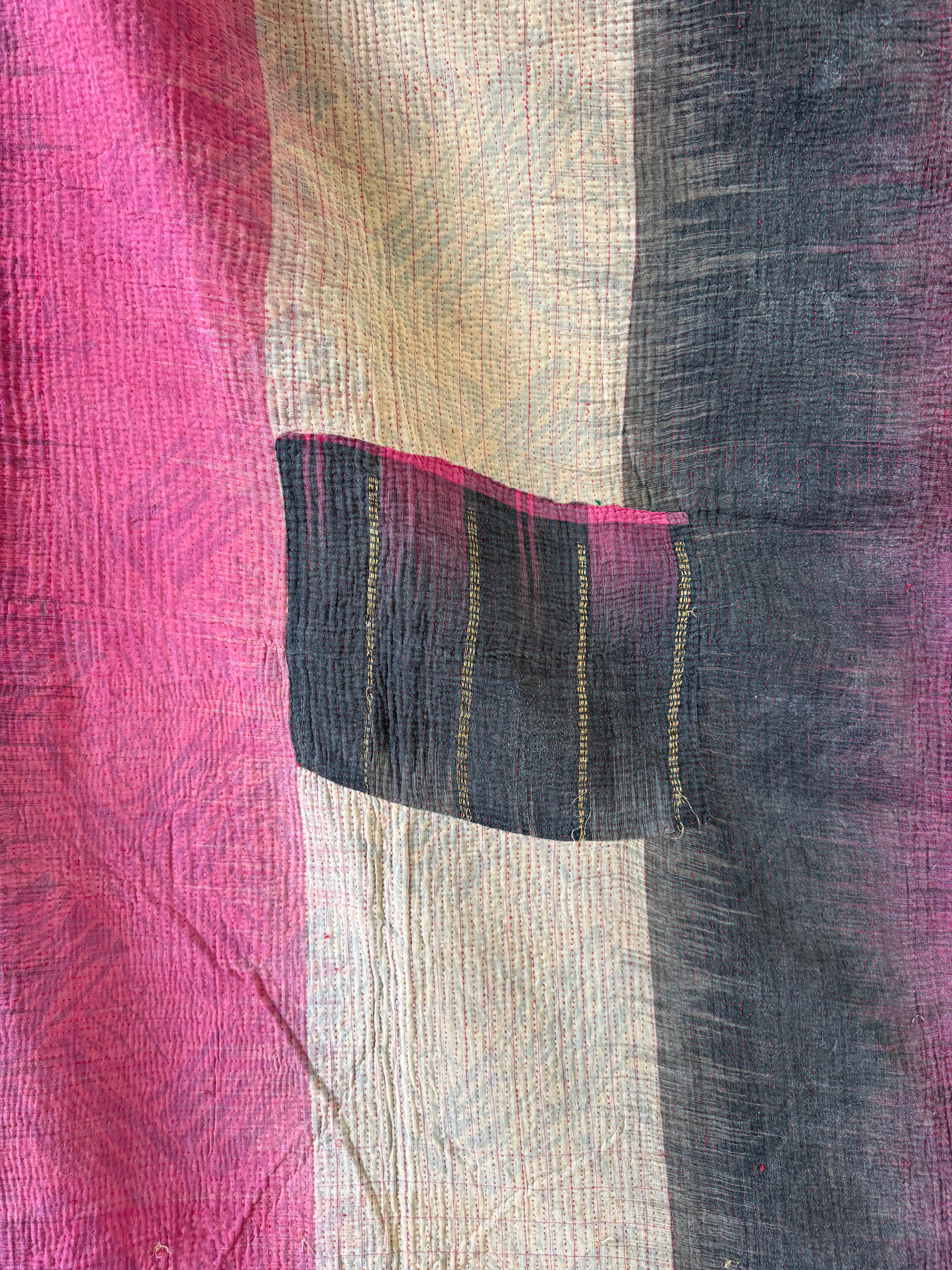 Kantha quilt - Fine stitch 22