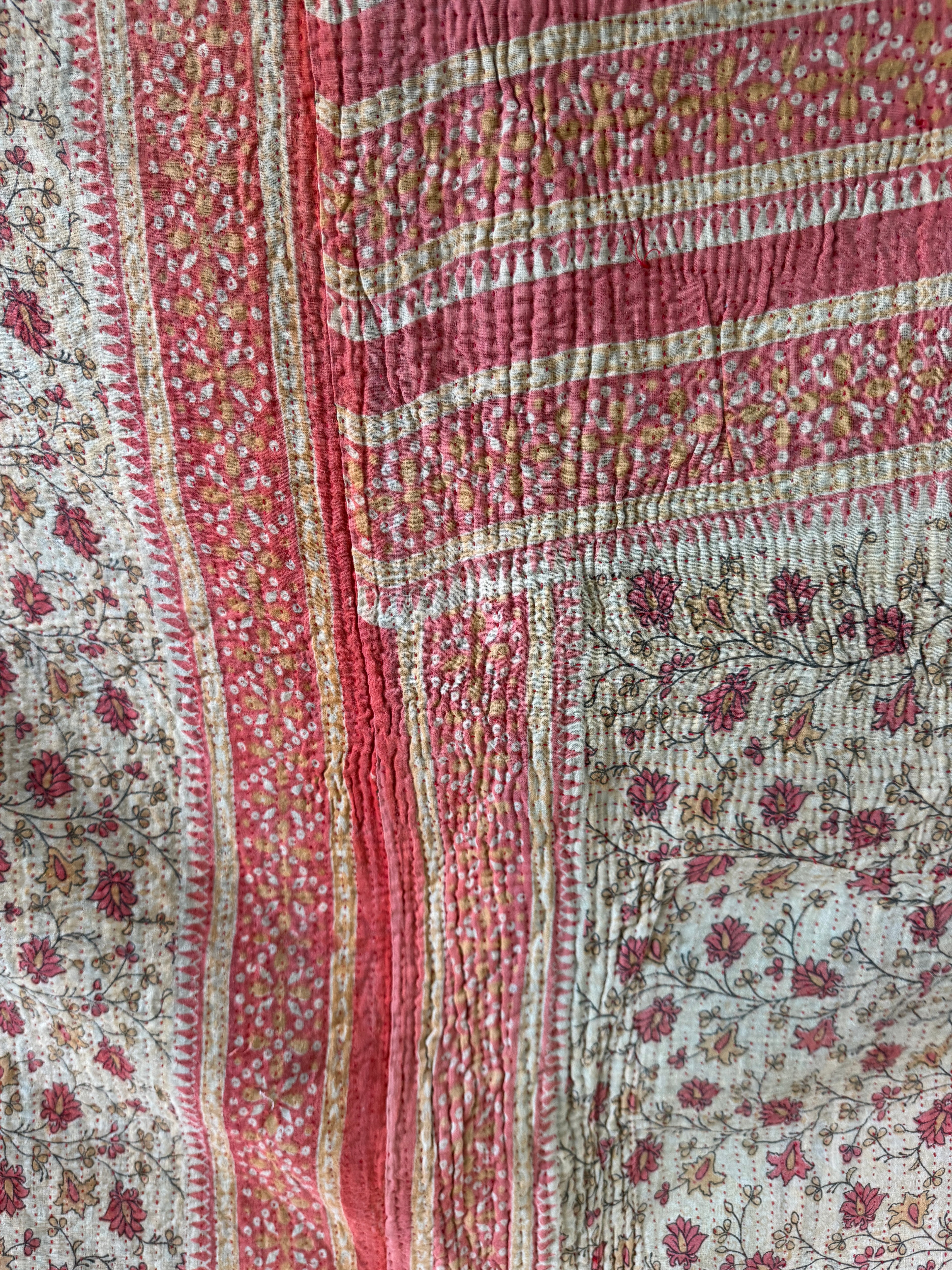 Kantha quilt - Fine stitch 22