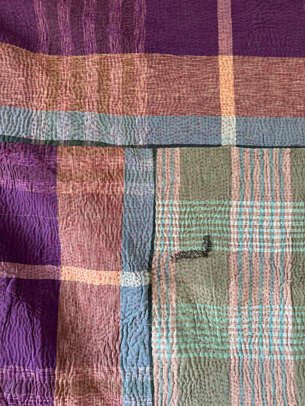 Kantha quilt - Fine stitch 19